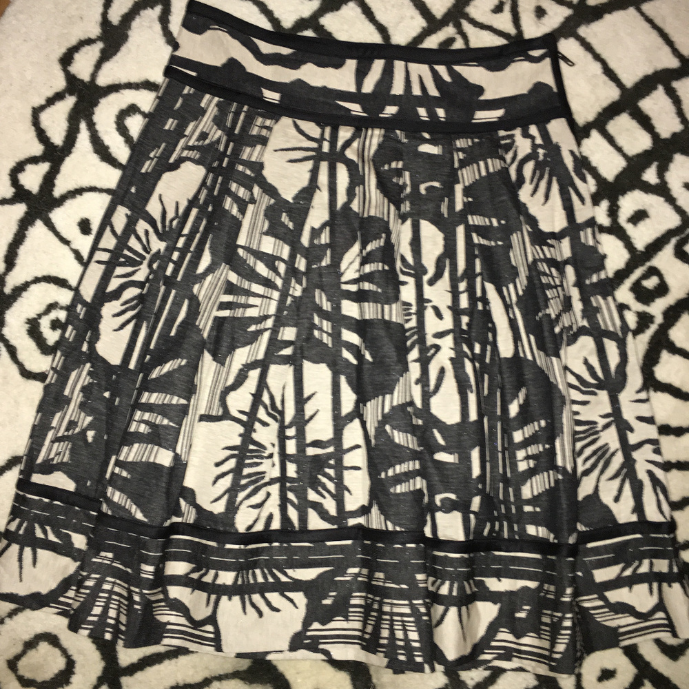 Neiman Marcus Skirt by Diane Von Frustenberg (8)